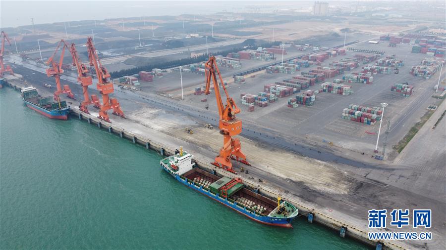 (圖文互動)(3)出山入海 “船”流不息——廣西北部灣港生產(chǎn)保暢一線見聞
