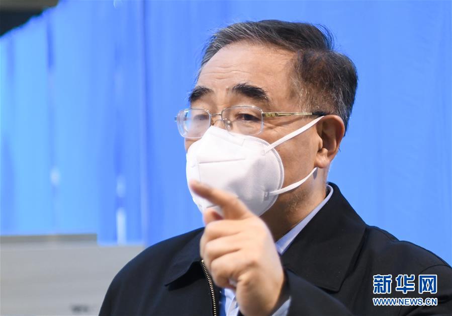 （聚焦疫情防控·圖文互動）（7）分秒必爭！一切為了治病救人——中國抗疫生命至上的生動實踐