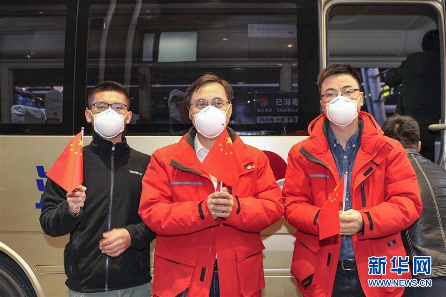 （聚焦疫情防控·圖文互動）（8）分秒必爭！一切為了治病救人——中國抗疫生命至上的生動實踐