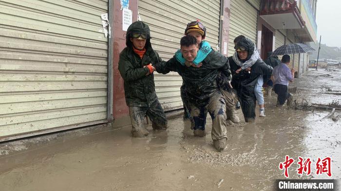 甘肅各部門(mén)聯(lián)合應(yīng)對(duì)災(zāi)情衛(wèi)星影像助力精準(zhǔn)施救