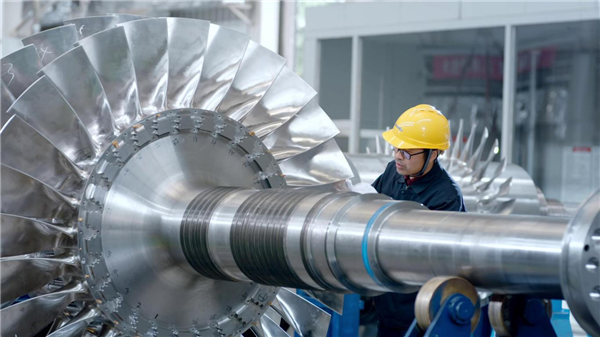 乘勢(shì)而上把握新時(shí)代追趕超越關(guān)鍵期——專訪全國(guó)人大代表、西安市市長(zhǎng)李明遠(yuǎn)_fororder_圖片7