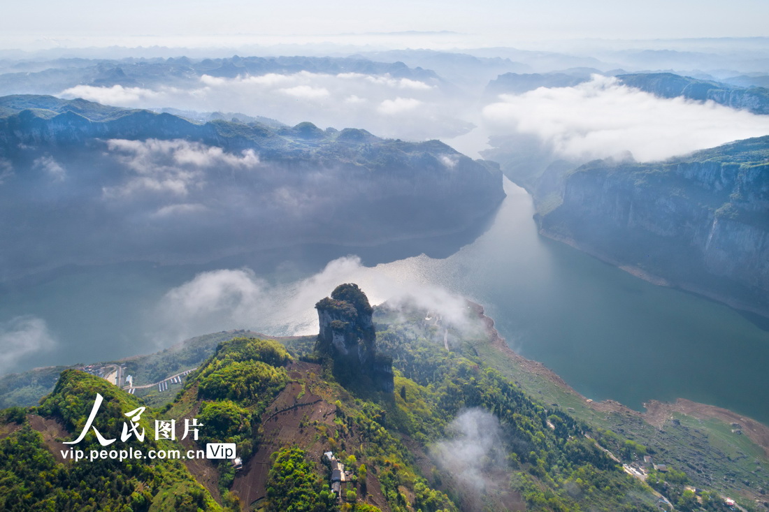 2022年4月3日拍攝的貴州省黔西市新仁苗族鄉(xiāng)境內(nèi)的烏江一級支流六沖河。